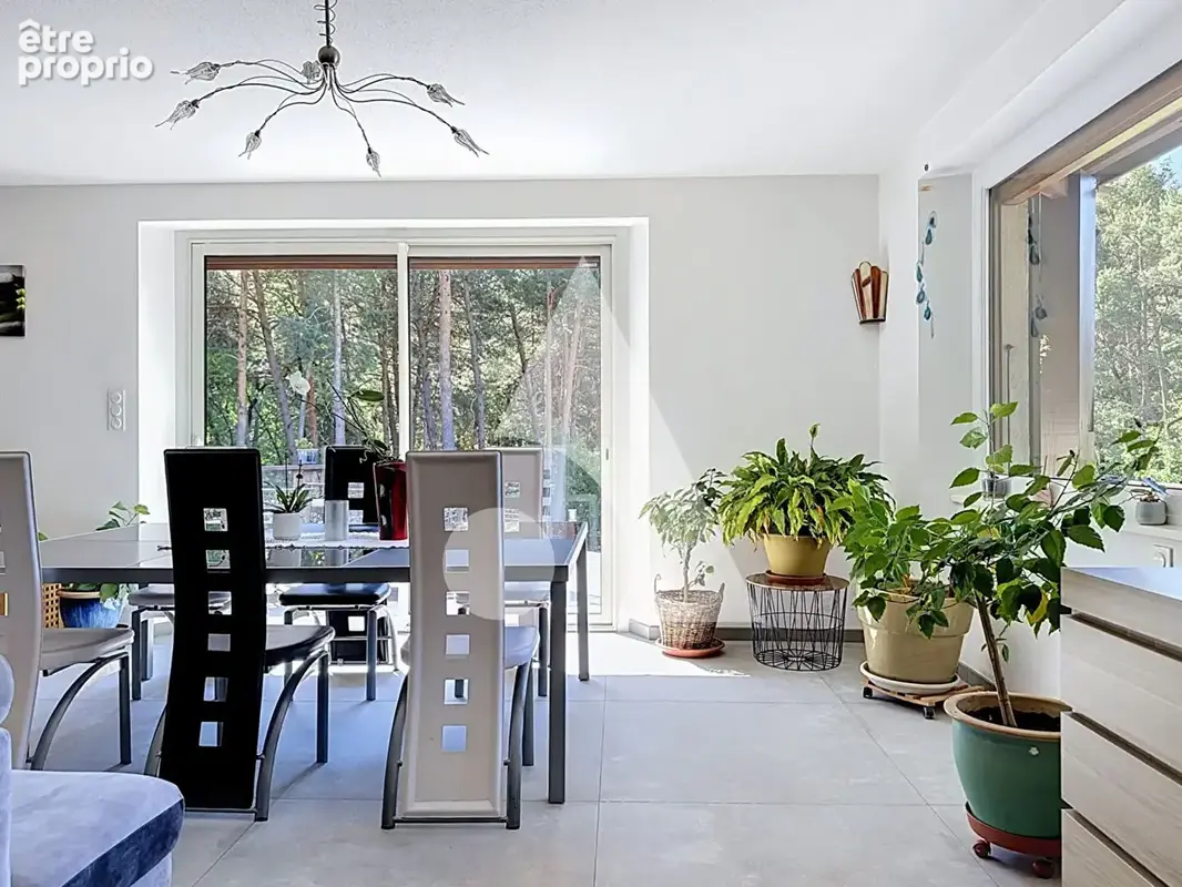 Une maison rénovée au coeur d'un environnement rare/Users/thevenetloula/Downloads/24b3d1dc-3c41-415d-b6ec-c535baa79beb.JPG - photo 4