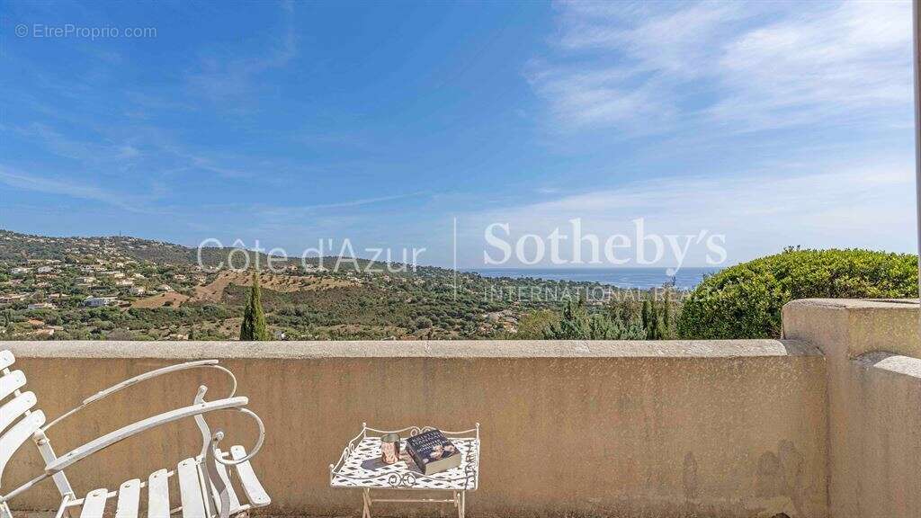 Maison à LES ISSAMBRES