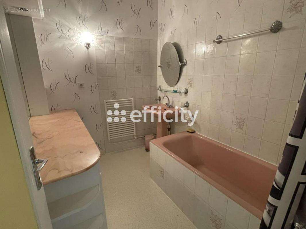 Maison à LA FERTE-BERNARD