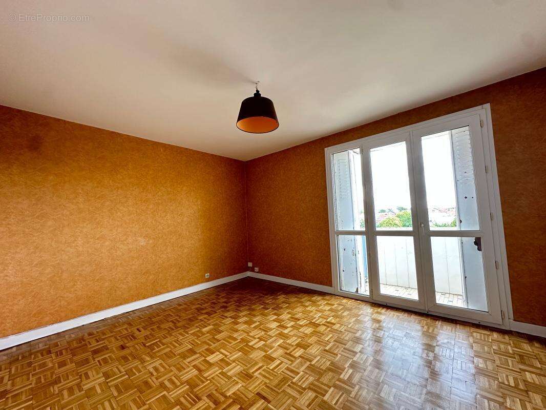 Appartement T5 À Vendre - photo 2
