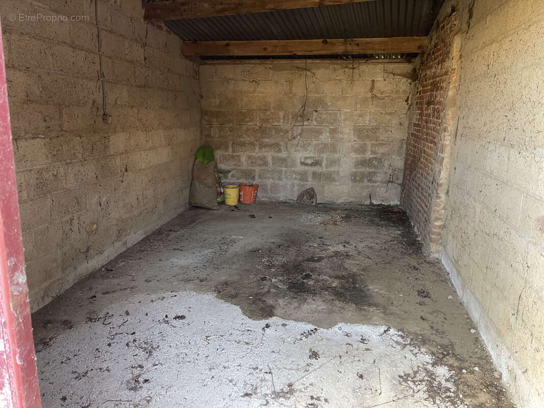 Terrain à MAUBERT-FONTAINE