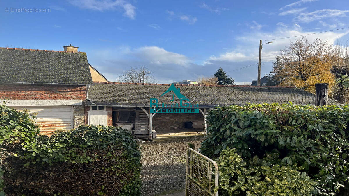 Maison à NOYAL-SUR-VILAINE