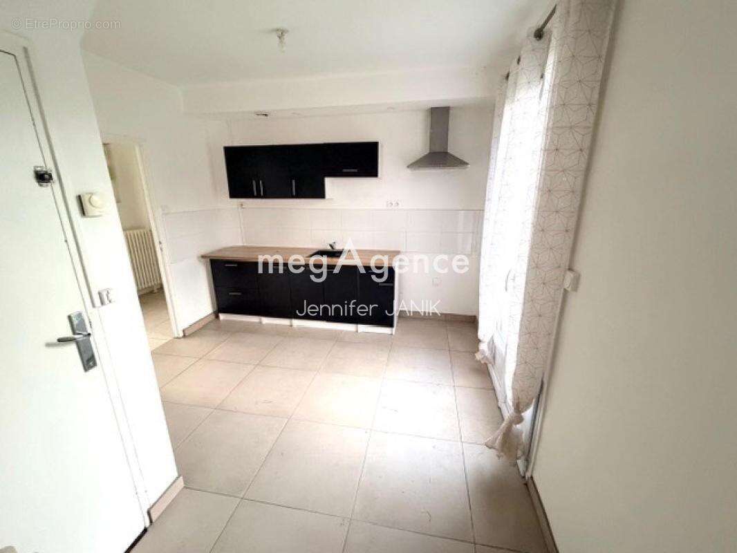 Maison à MAIGNELAY-MONTIGNY