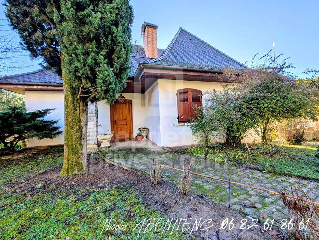 Maison à LA TRONCHE