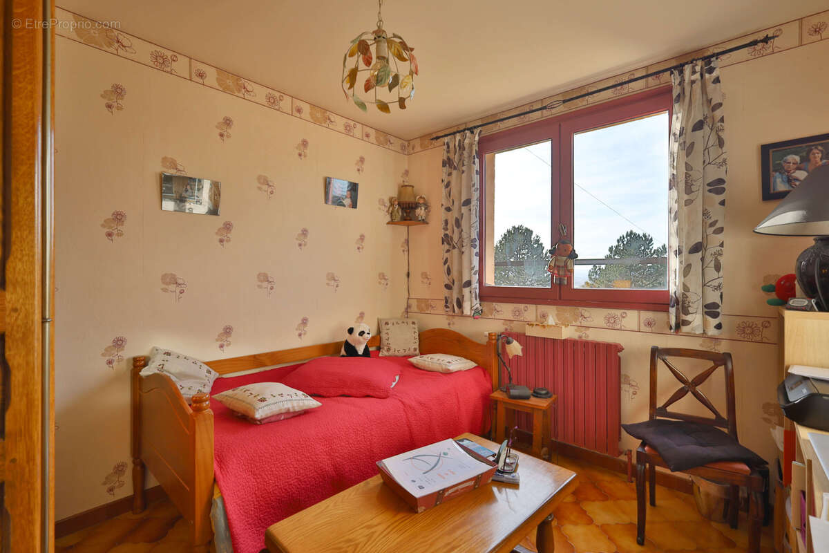 Maison à LUZINAY