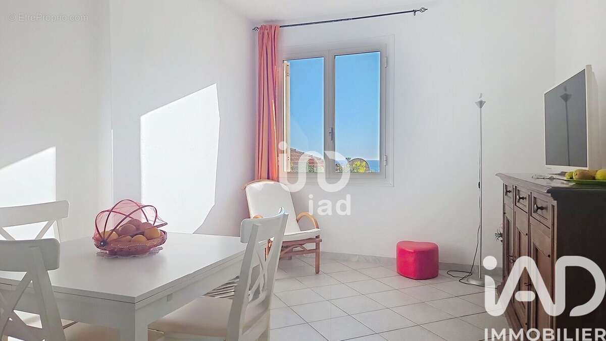 Photo 3 - Appartement à ROQUEBRUNE-CAP-MARTIN