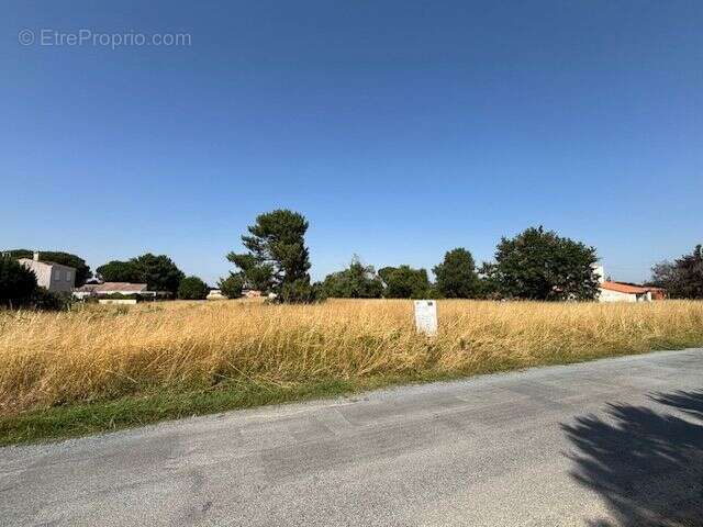 Terrain à bâtir de 424 m² à SAINT-AUGUSTIN (17) - photo 2