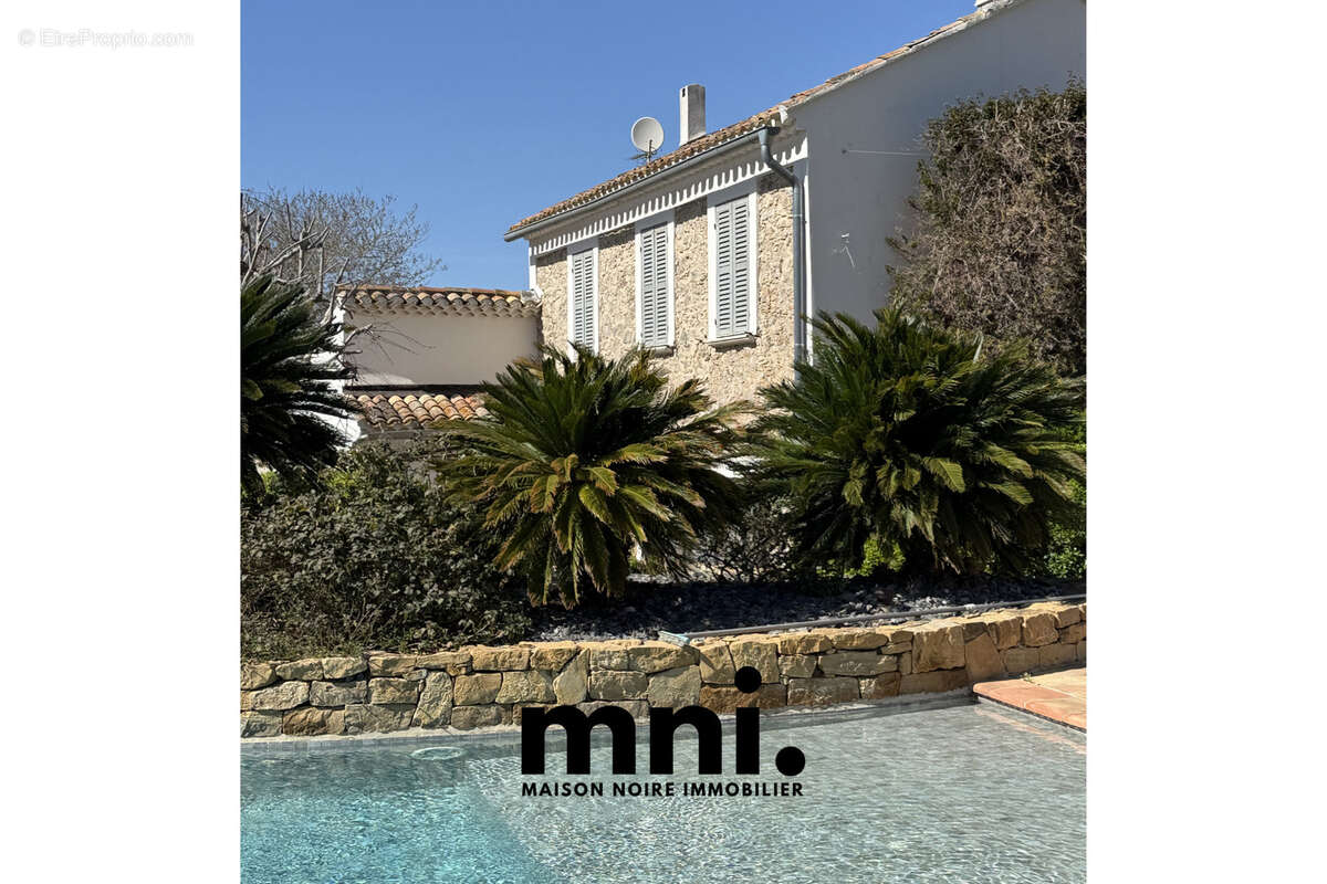 Maison à SIX-FOURS-LES-PLAGES