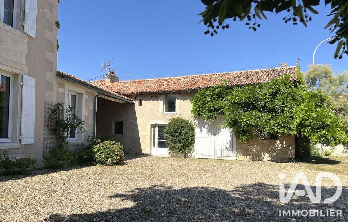 Maison 168 m² à Cisse  - photo 3