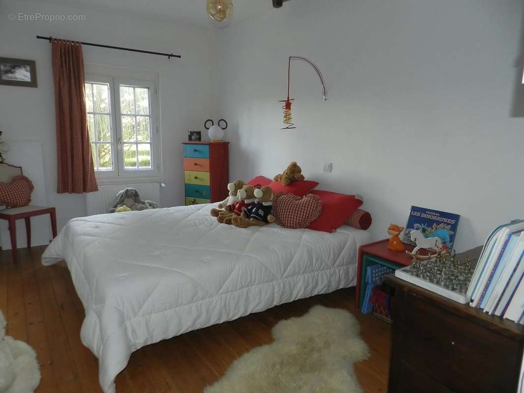 Maison à SAINT-PIERRE-SUR-DIVES