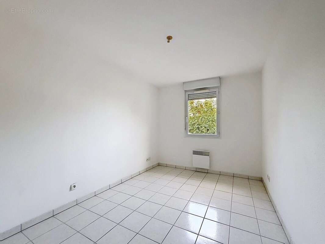 AUCH- T2 de 38m² avec balcon et place de parking - photo 6