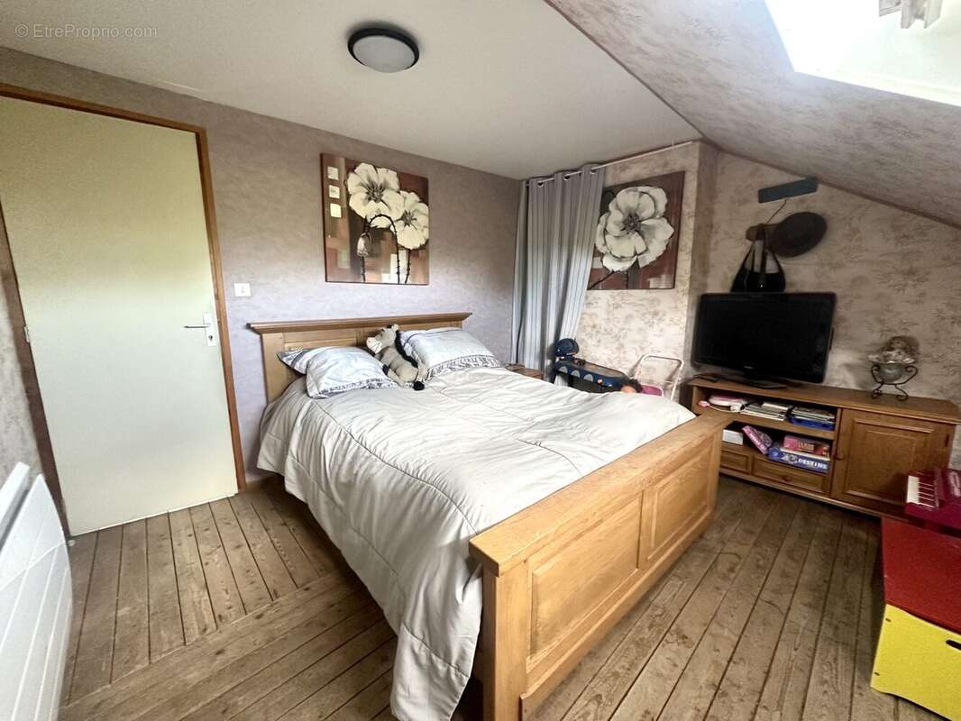 Maison 95 m² à Bergues-Sur-Sambre  - photo 7