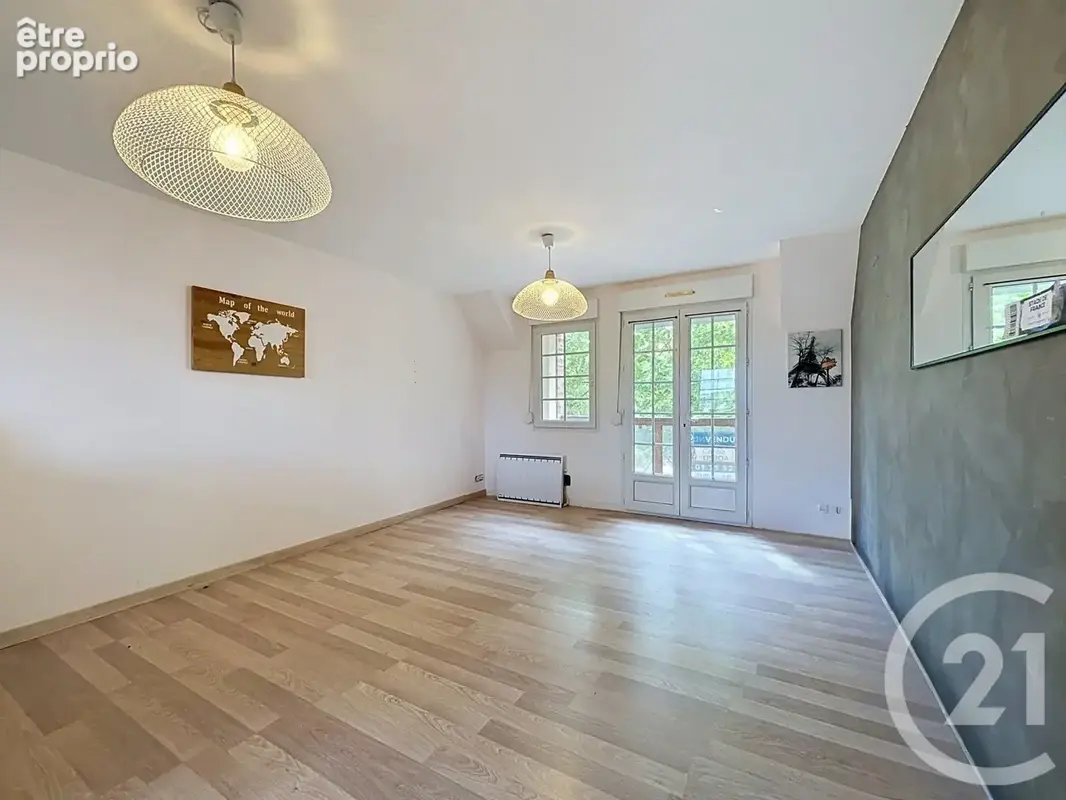Appartement à SAINT-VALERIEN