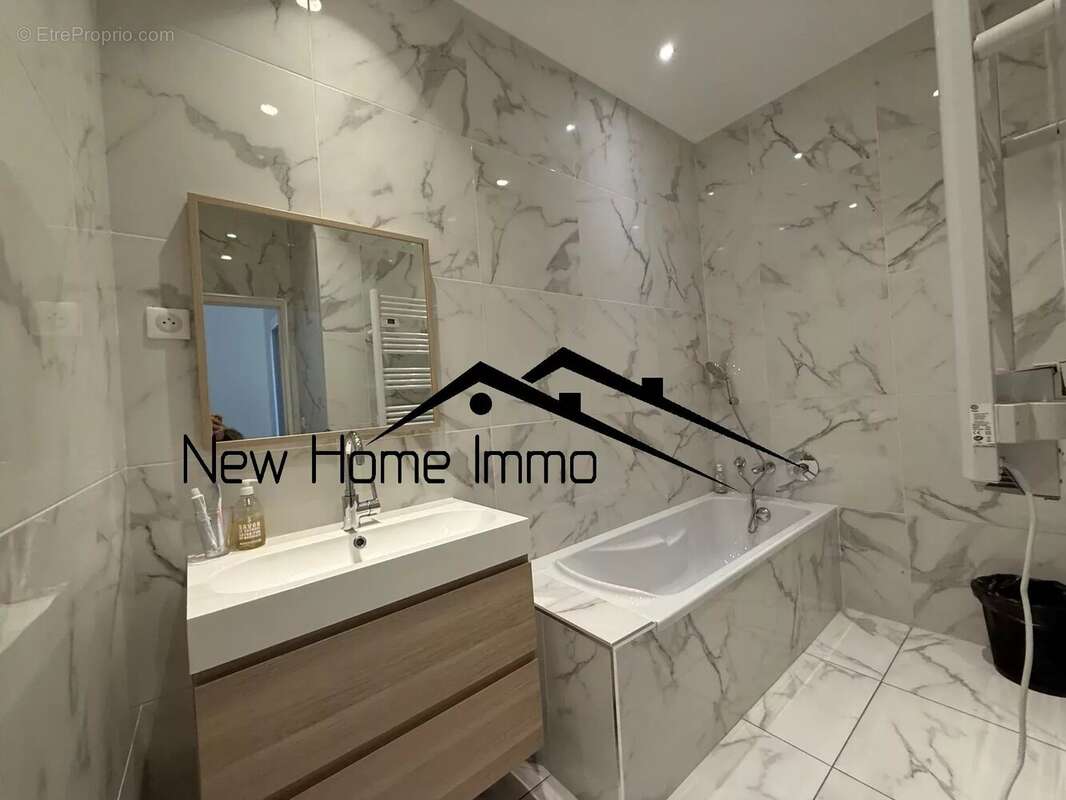 Appartement à MARSEILLE-8E