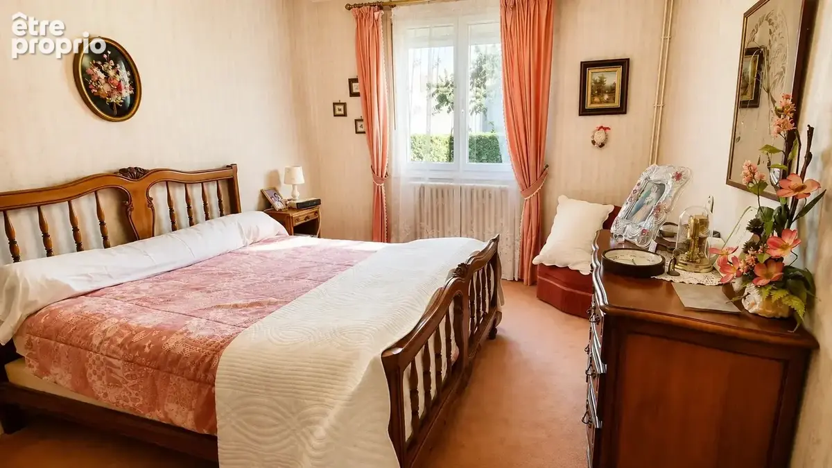 Maison plain pied avec veranda sur 454 m² de jardin - photo 9