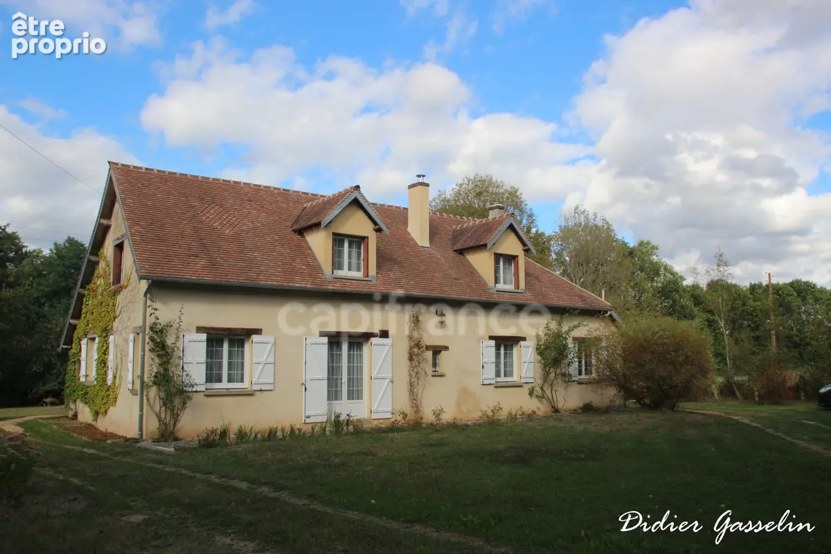 Maison à REMALARD