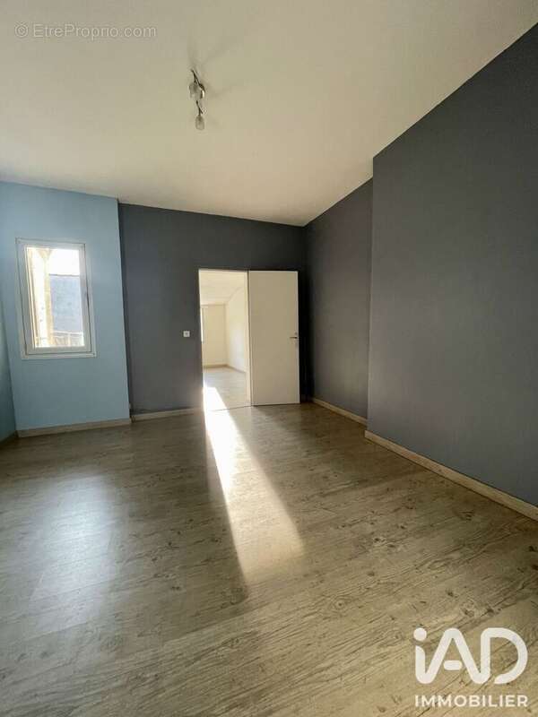 Maison 92 m² à Saintes  - photo 8