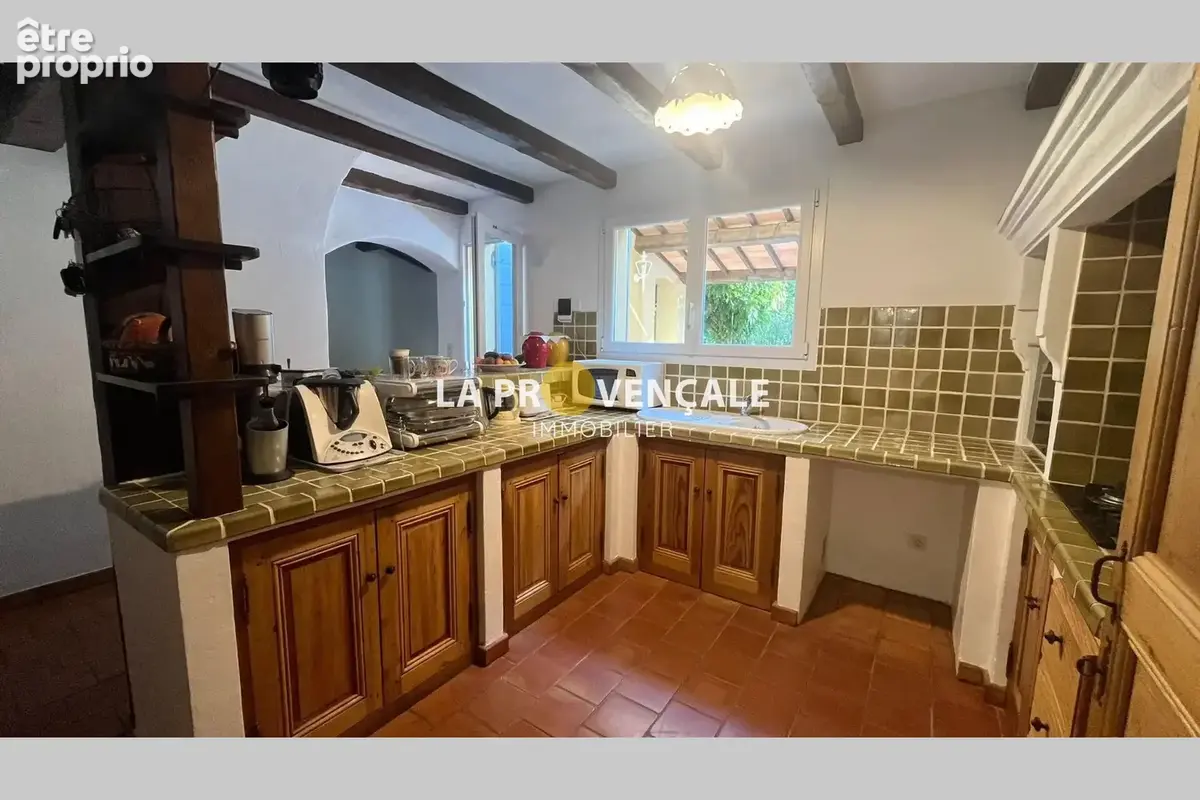 Maison 5 pièces 132 m² à vendre à Pourcieux (83470) - photo 4