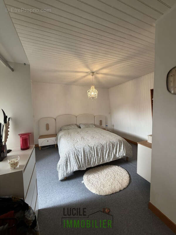Maison de 160m² 8 - Maison à BREUIL-LE-VERT
