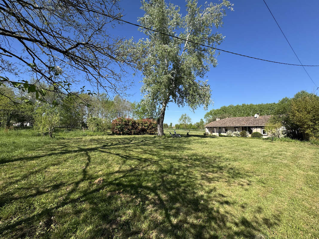 Maison à CASTELMORON-SUR-LOT