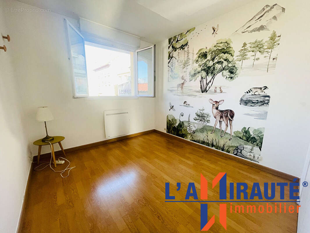 Appartement à SARTROUVILLE