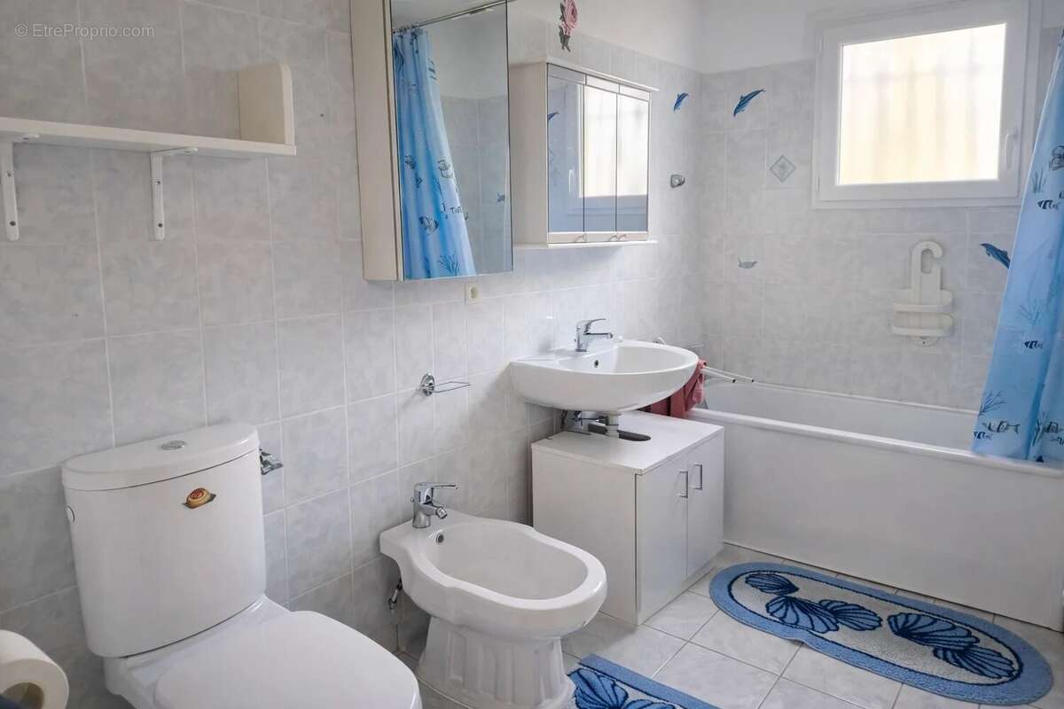 Maison à MAGNY-LES-HAMEAUX