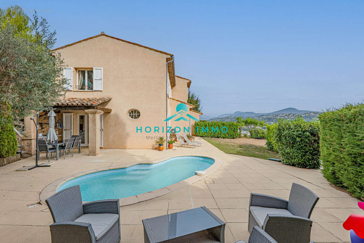 Maison à SAINT-LAURENT-DU-VAR