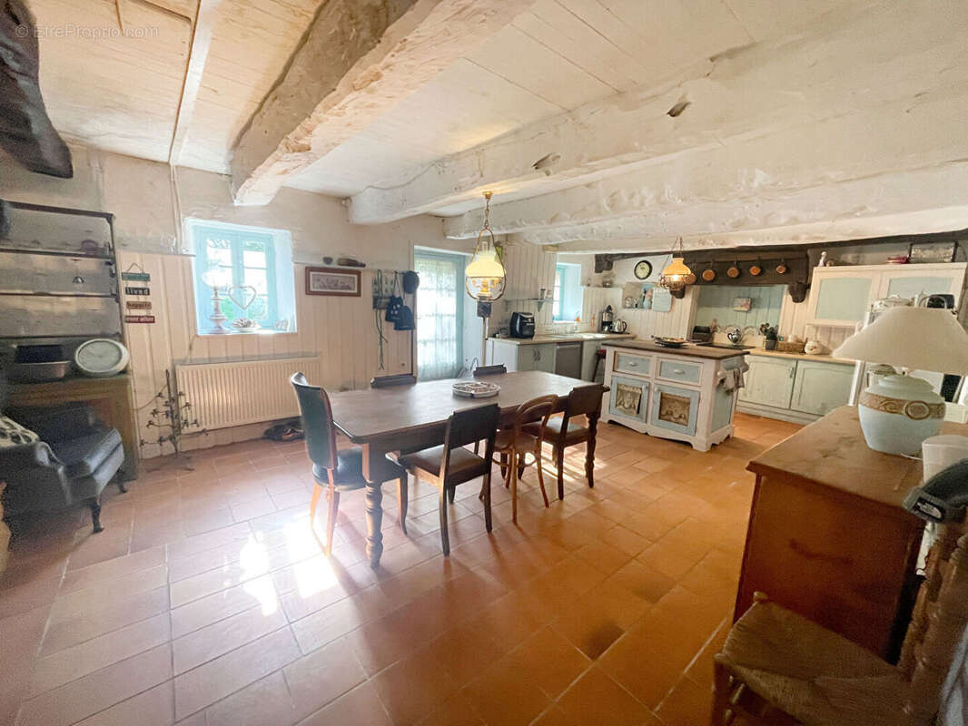 Maison à HUELGOAT