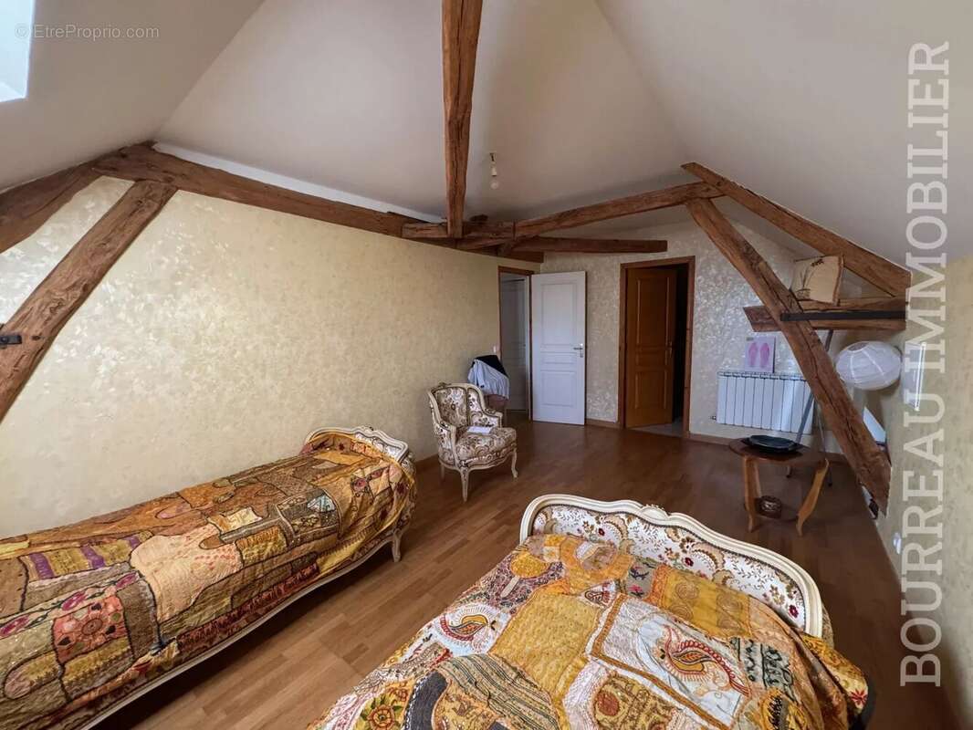 Maison à ARCES-DILO