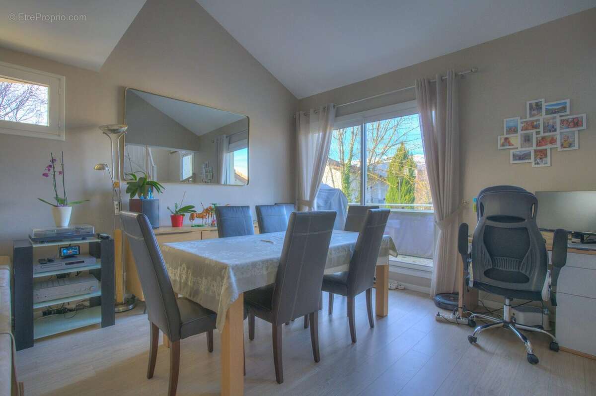 Appartement à PREVESSIN-MOENS