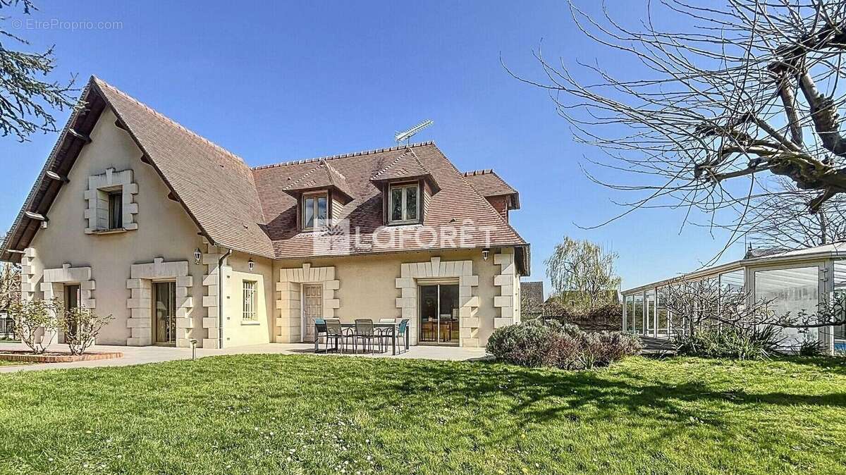 Maison à SAINT-MARCEL