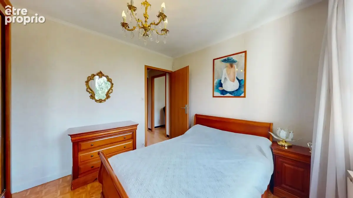 Appartement 4 pièces 70 m2 - Avant dernier étage - Grenoble / Libération - photo 12
