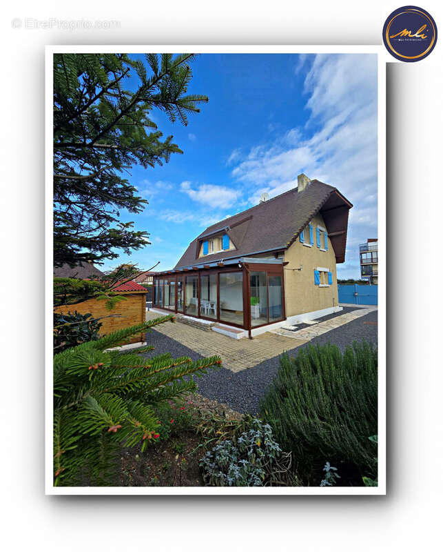 ARRIERE - Maison à BERNIERES-SUR-MER