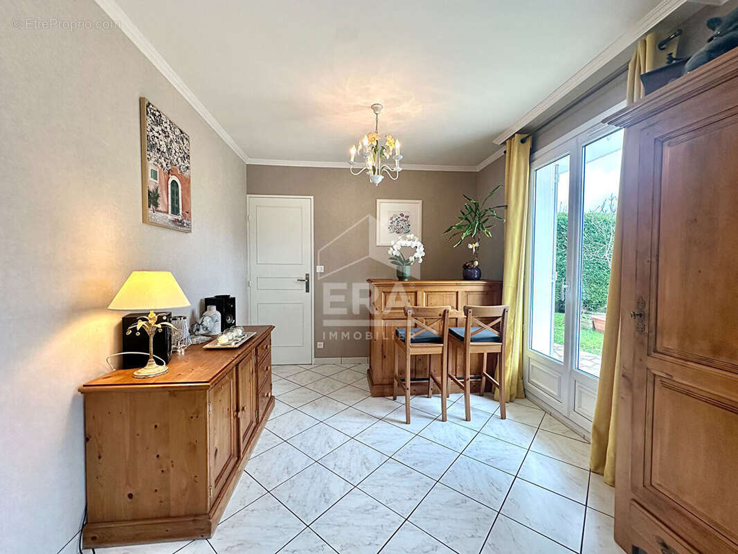 Maison à BOISSISE-LE-ROI