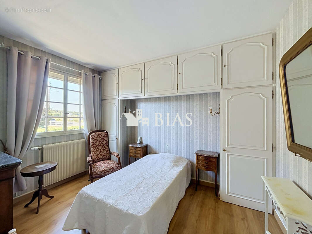 Maison 171 m² à Oissel  - photo 8