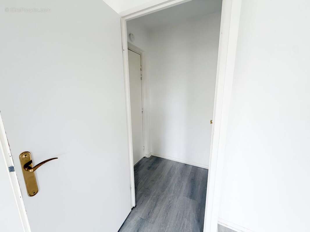 Appartement 44 m² à Magny-Le-Hongre  - photo 5