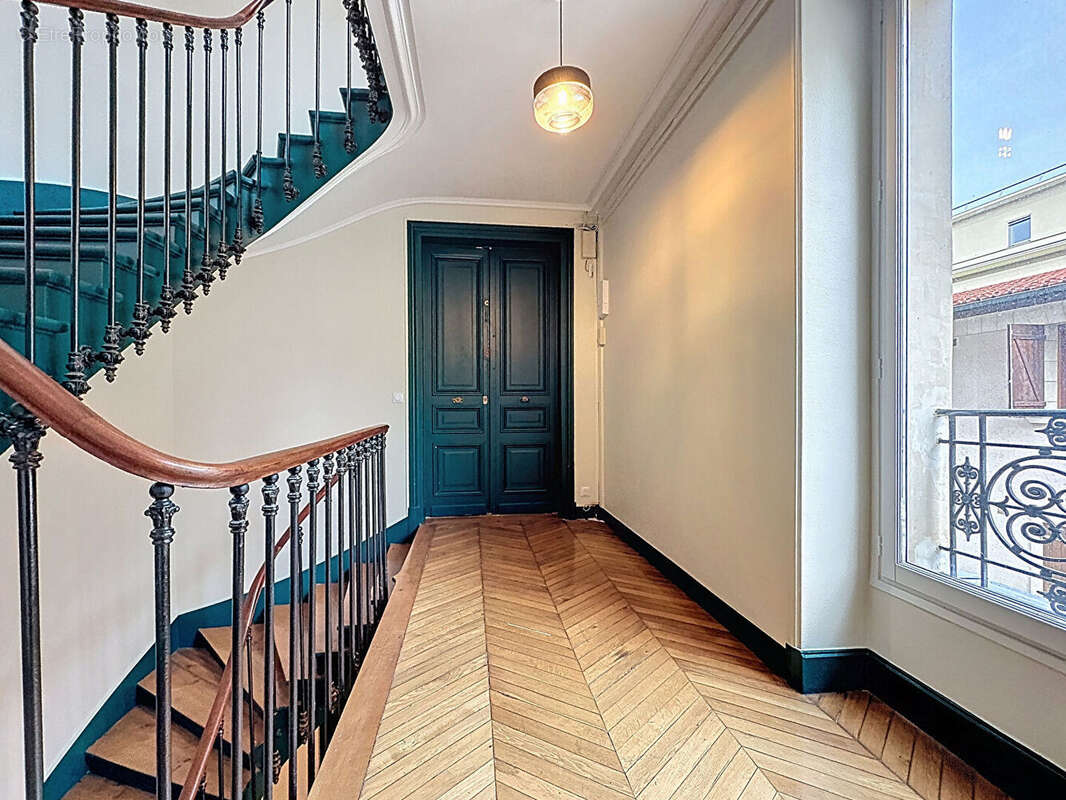 Appartement à NANTERRE