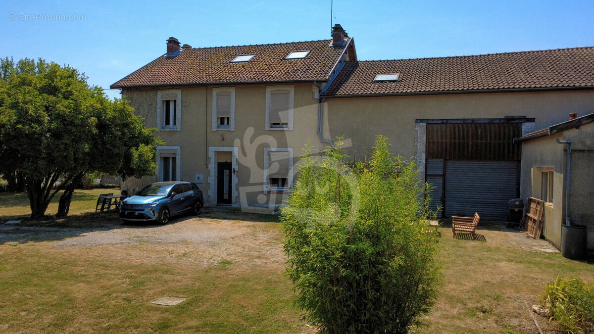 Maison à PROSNES