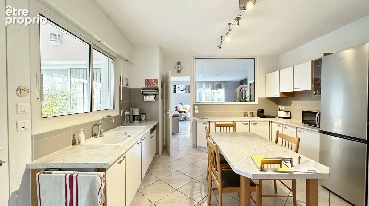 Maison contemporaine de type t5 de 173 m2  + garage de 40 m2 sur terrain de 4059 m2 - photo 9