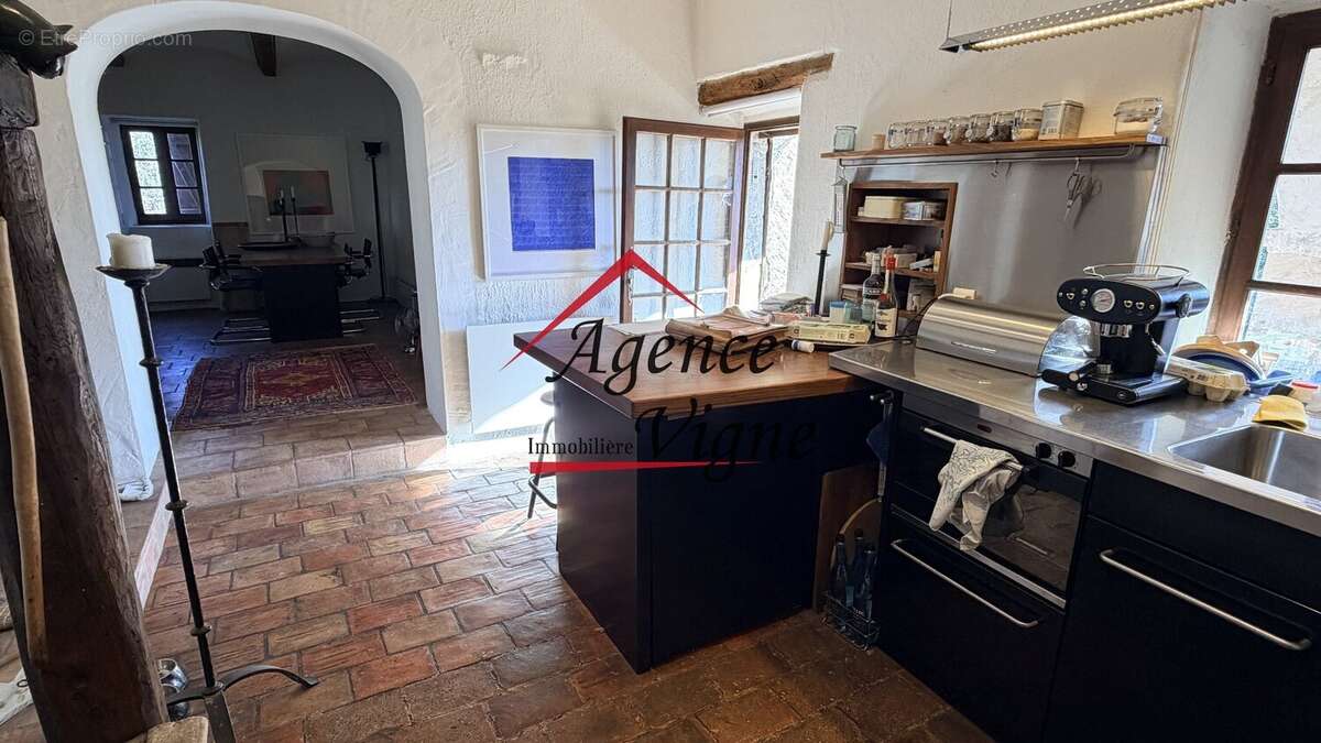 Maison à SAINT-VICTOR-DE-MALCAP