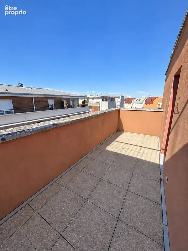 BOBIGNY JEAN ROSTAND - Duplex 4 pièces dernier étage 2 terrasses Parking - photo 13