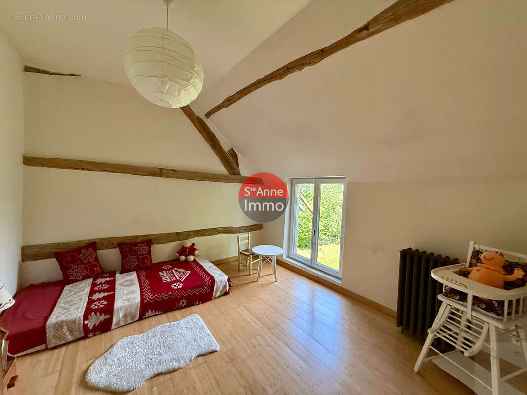 Coullemelle - 190m2 - maison individuelle - 5 chambres - autonomie de plain pied - jardin - terrasse - garage - photo 7