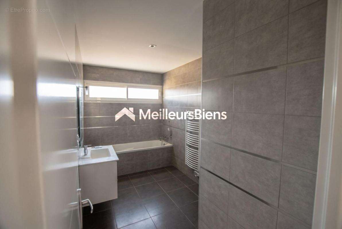 Maison 3 chambres de 110 m² Budget 285 000 € - photo 9