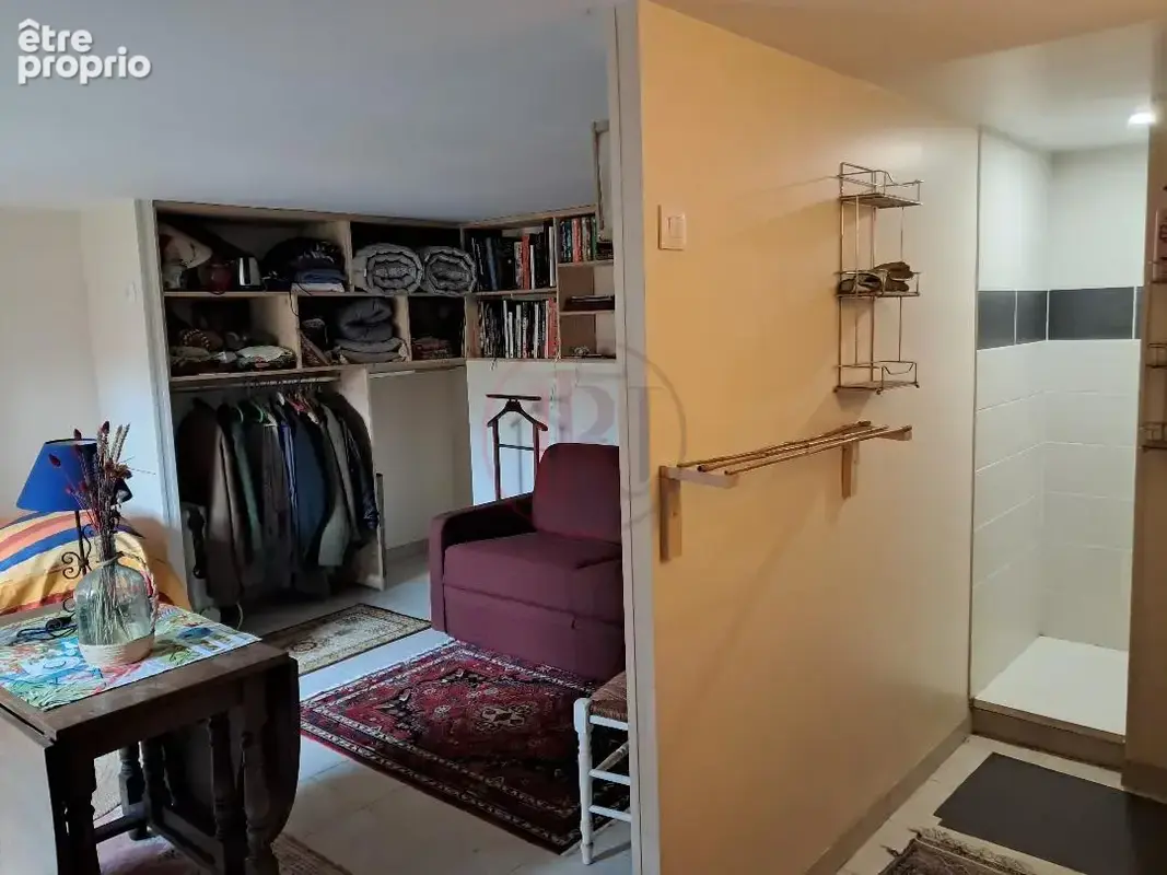 Appartement d'habitation et nombreuses dépendances. - photo 16