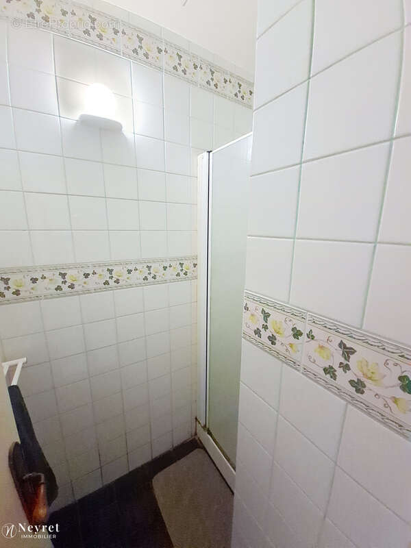 Maison individuelle de plain pied de 107m2, 4 chambres, 62m2 de garage, terrain de 1886 m2 - photo 11