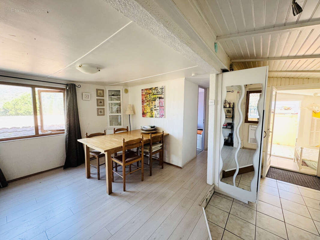 Maison à BORMES-LES-MIMOSAS