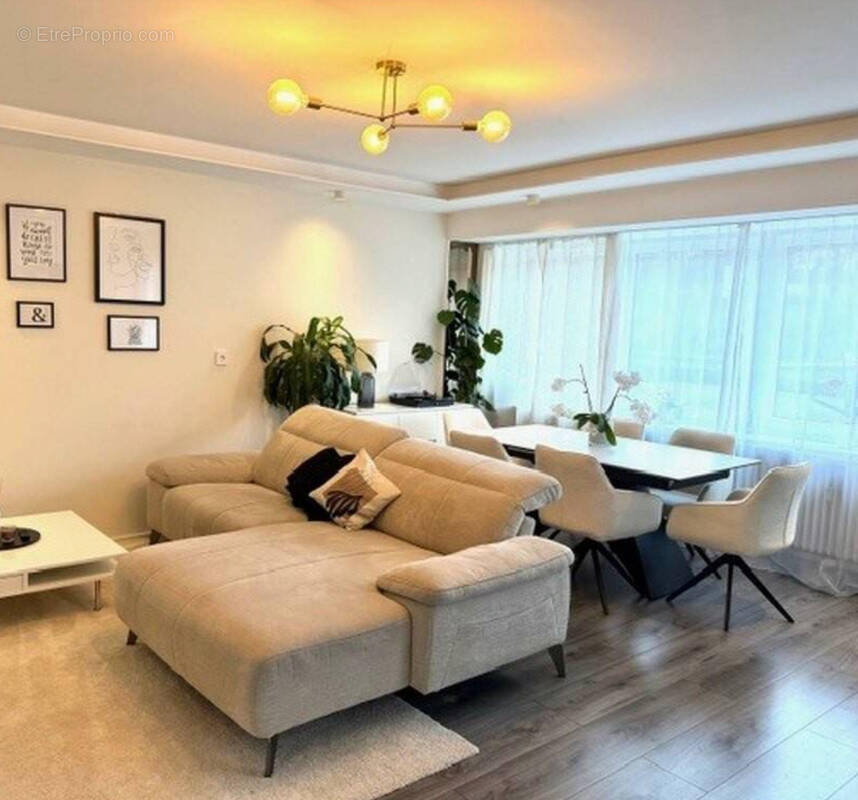 Appartement à NANTERRE