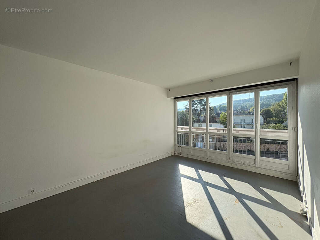 Appartement à VILLEBON-SUR-YVETTE