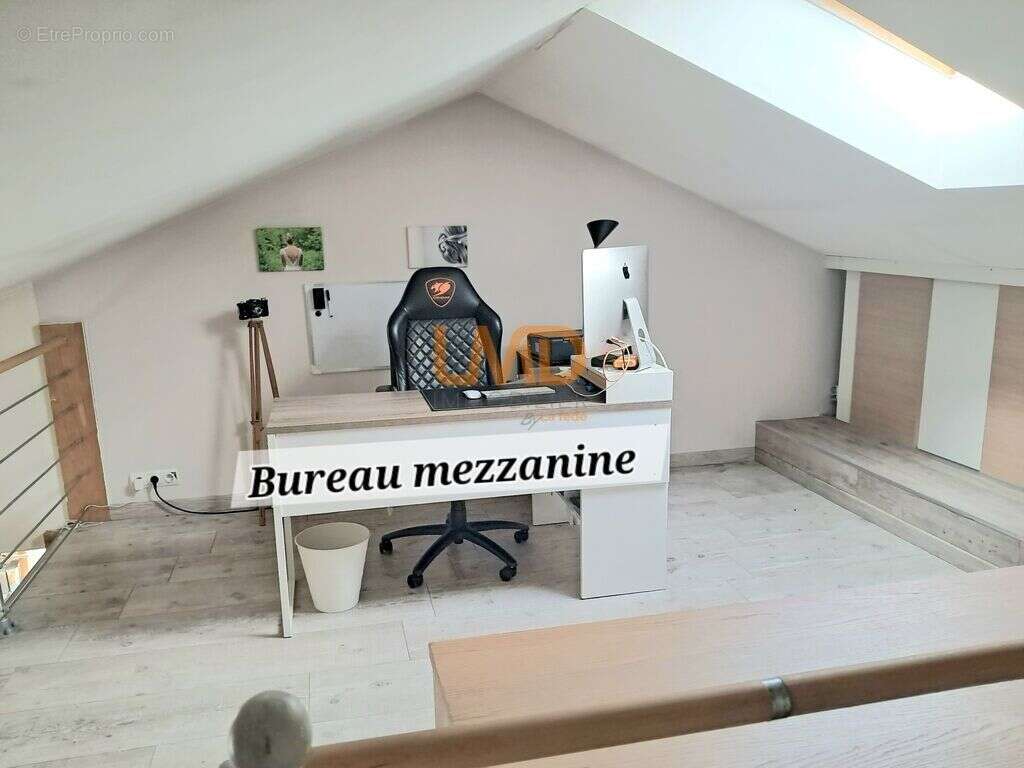 Maison à VEZENOBRES