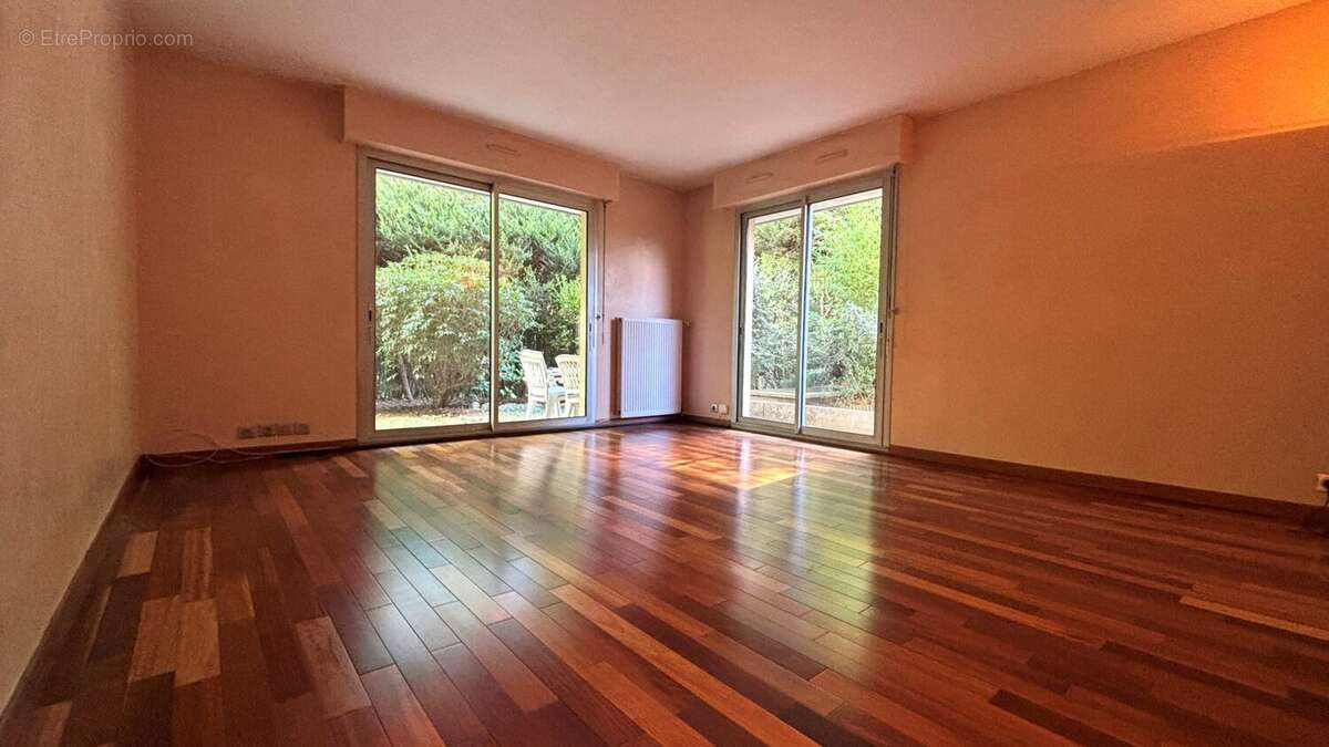 Appartement à MAISONS-ALFORT